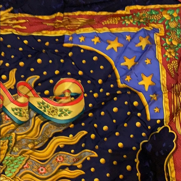 Hermès Silk Scarf - Picture 7 of 8